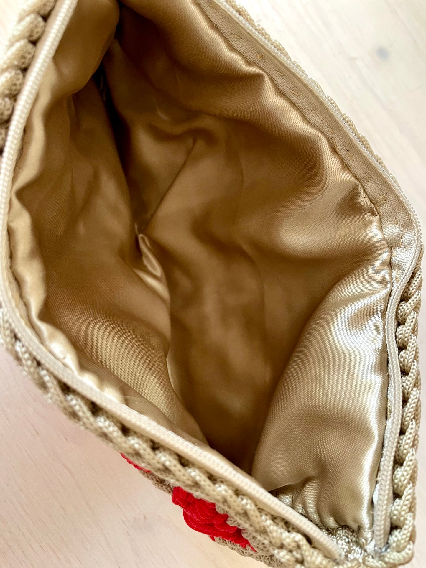 Pochette Crochet Pouch with chain
