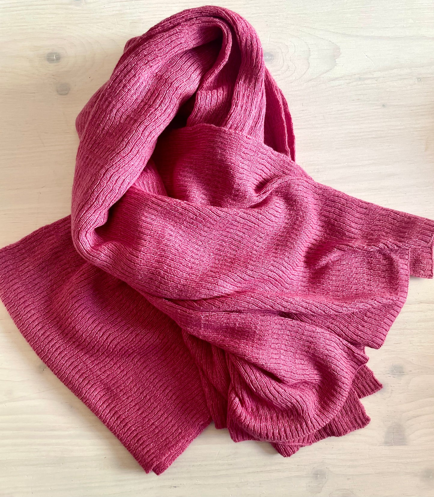 Pink Stole/Shawl knitted in vintage irregular mesh.