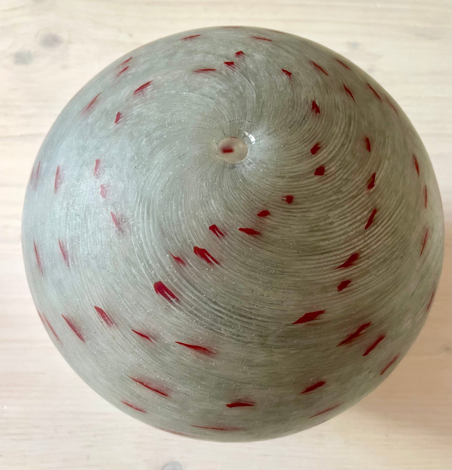 Round Glass Vase - Glass Art.