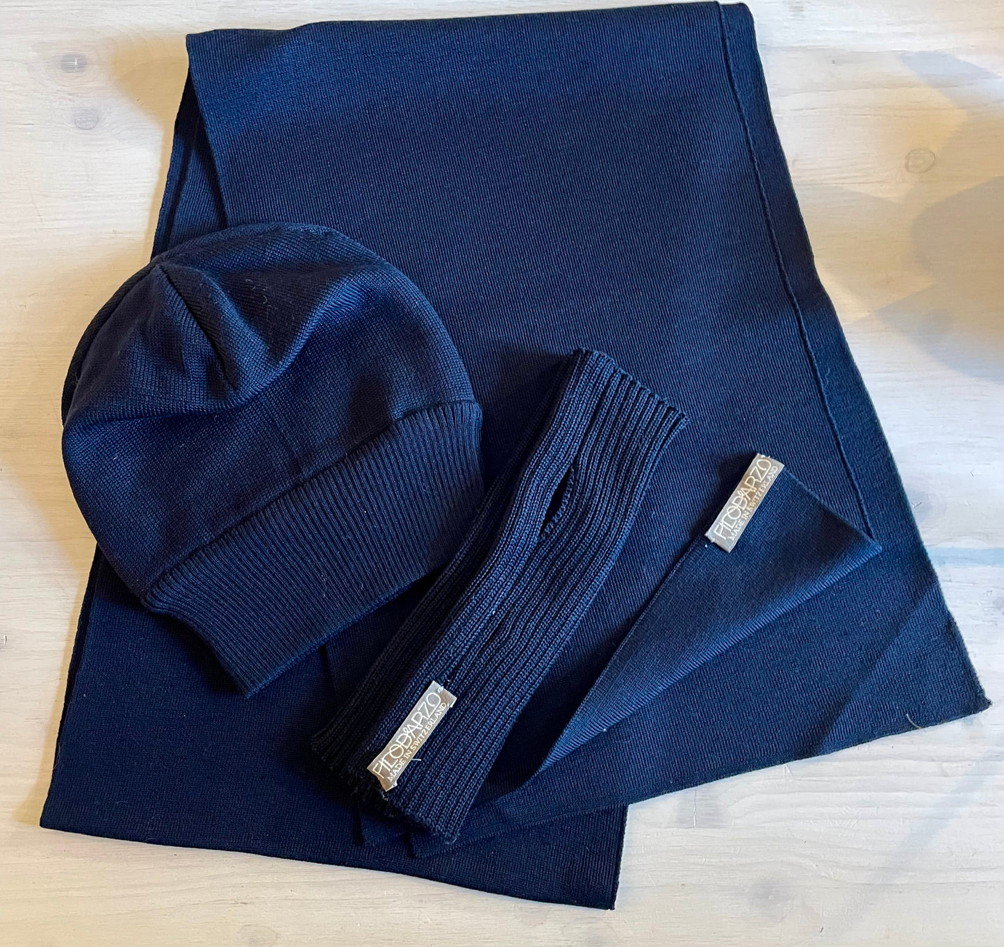 Cozy gift set - Scarf, Beanie and wrist warmers - Blue