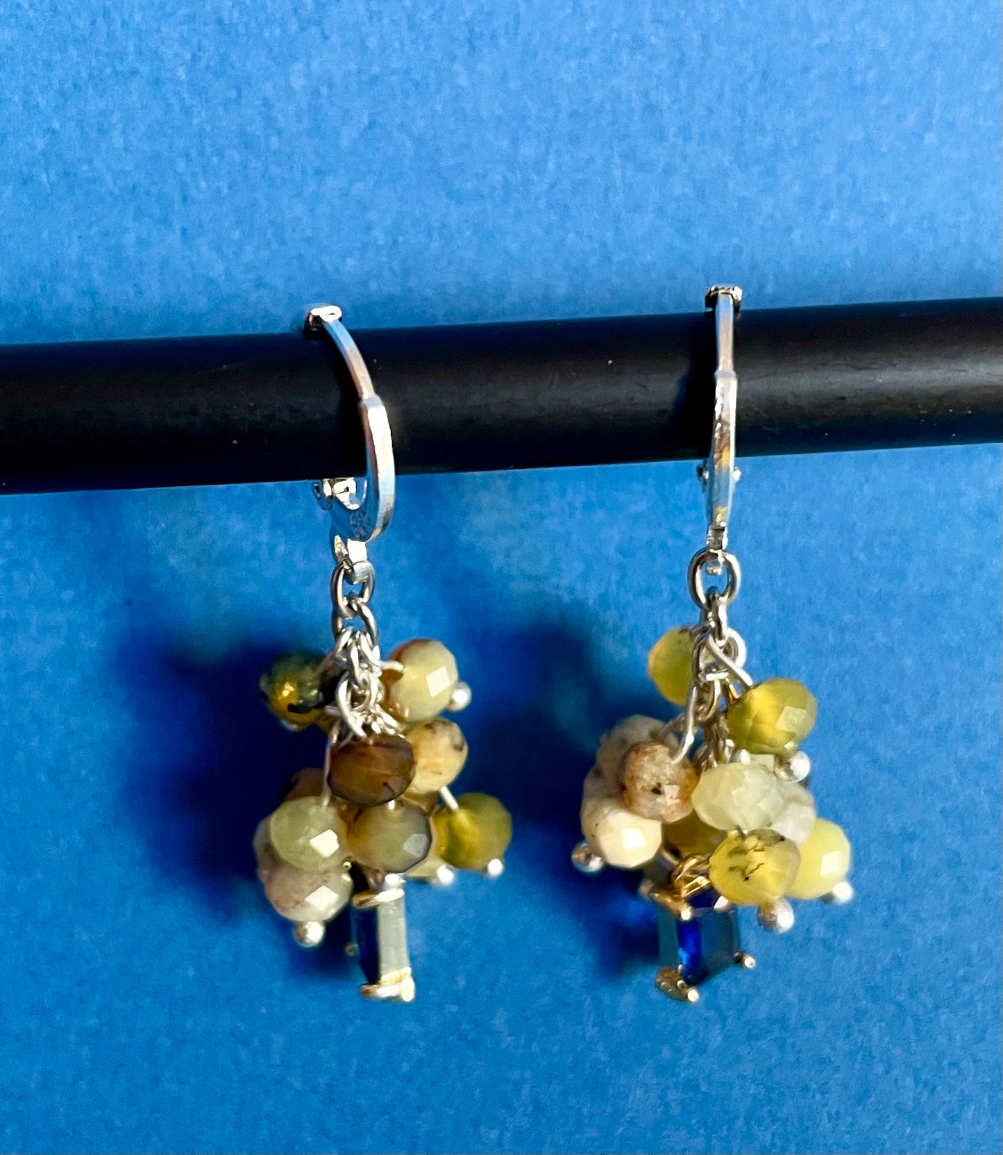 Multi-colored cluster drop earrings